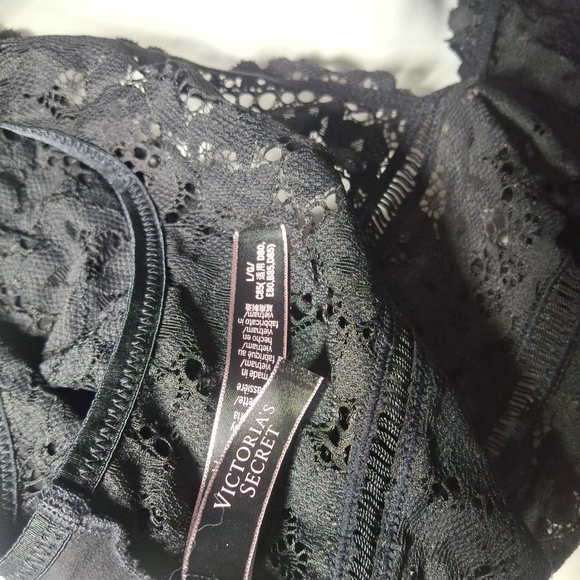 Victoria's Secret Black Lace Plunge Bralette - Picture 11 of 11